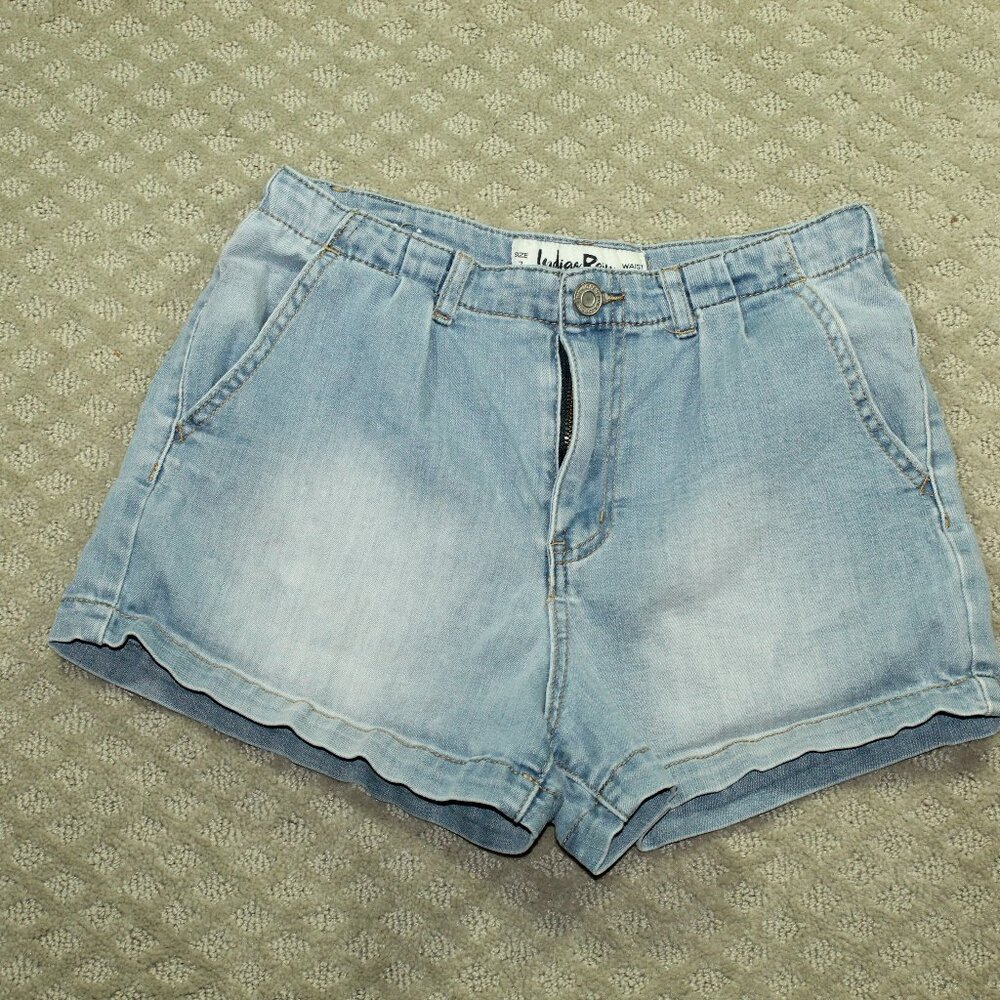 Indigo Rein Women Size 7 / 28 Jean Shorts Comfort High Rise Distressed Stretch